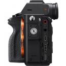 Sony A7r IV - Cámara Full Frame Sony A7rM4 - lateral con contactos
