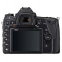 Nikon D780 + 24-120mm f4G VR -Vista reverso con la pantalla plegada