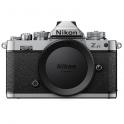 Nikon Z Fc Cuerpo - mirrorless Aps-c 20,9 Mp de diseño clásico - VOA090AEK - Vista frontal