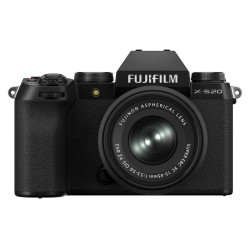 Fujifilm X-S20 + XC 15-45...