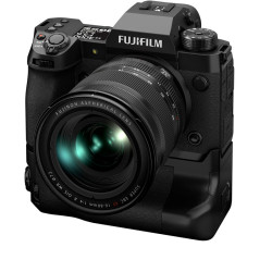 Fujifilm X-H2 + XF 16-80 mm F4 R IOS WR + Grip VG-XH